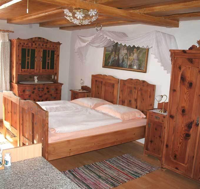 Kanzlerhof Bad Mitterndorf Buitenkant foto